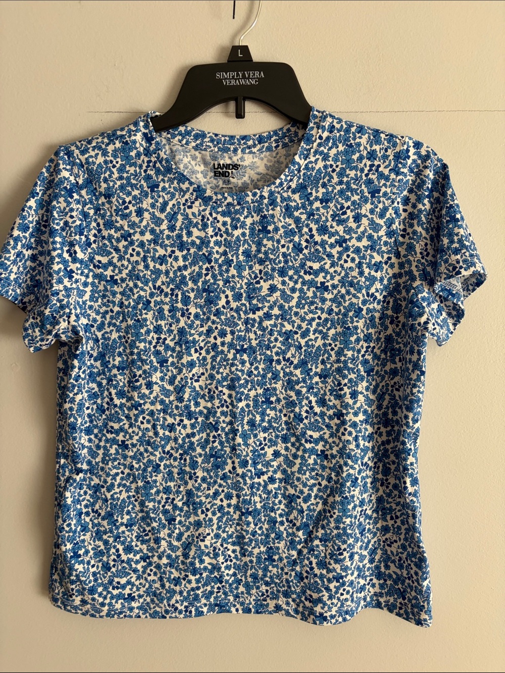 Lands' End White Tee with Blue Floral Print. Small(6-8) cotton.